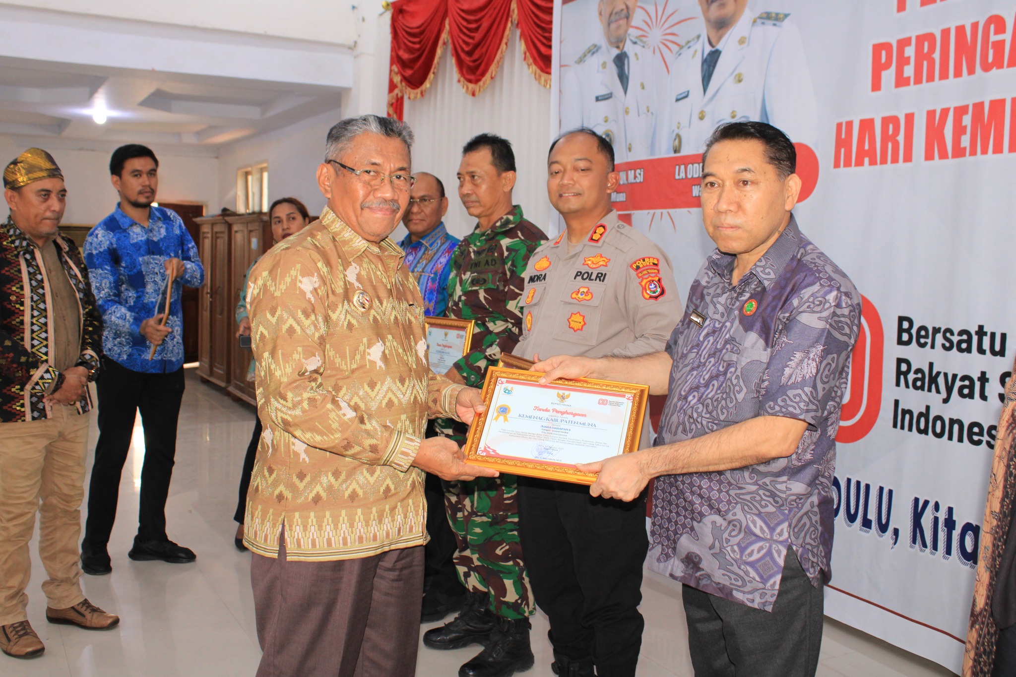 Penyerahan Penghargaan Perlombaan Memperingati HUT Kabupaten Muna Ke-66 dan Hari Kemerdekaan Republik Indonesia Ke-80 Tahun 2025