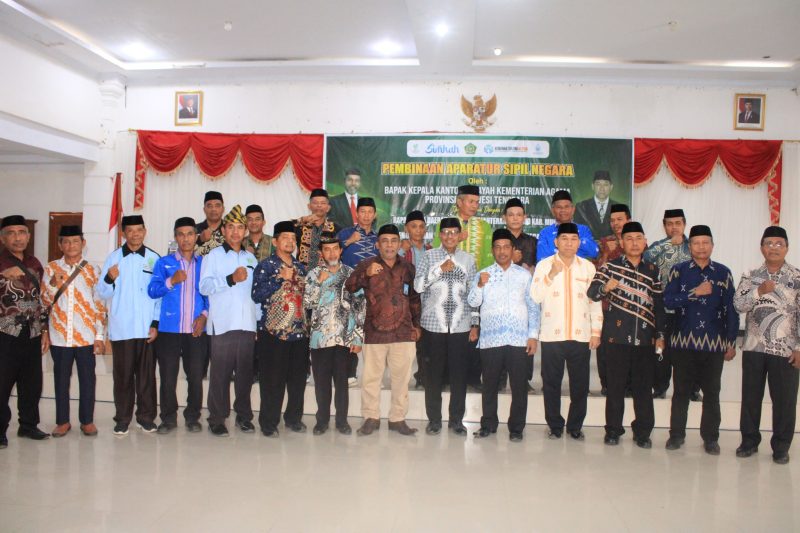 Kakanwil Kemenag Sultra Beri Pembinaan ASN dan Buka Rakerda BKM Kabupaten Muna