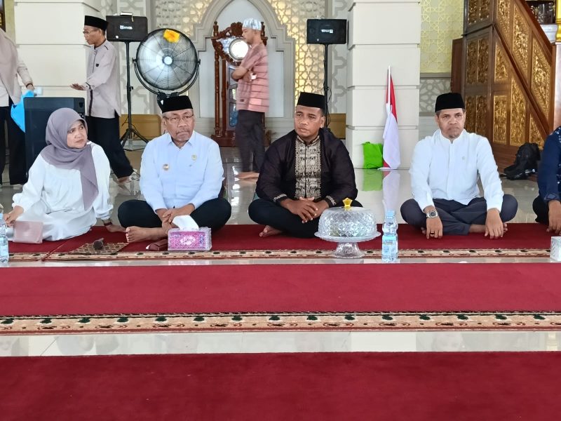 Kepala Kantor Kemenag Kabupaten Muna Hadiri dan Dampingi Pelepasan Jemaah Calon Haji Kabupaten Muna Musim Haji 1447 H/2026 M