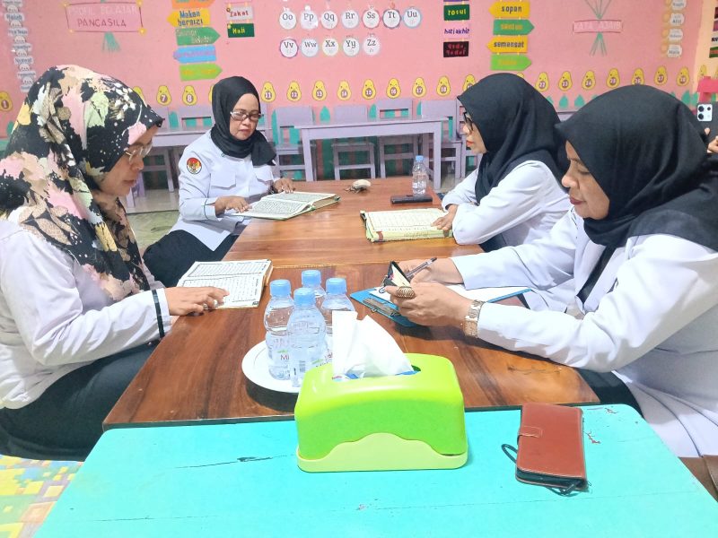 Ketua DWP Kemenag Muna Gelar Kegiatan BTQ bagi Tenaga Pendidik RA Perwanida Raha
