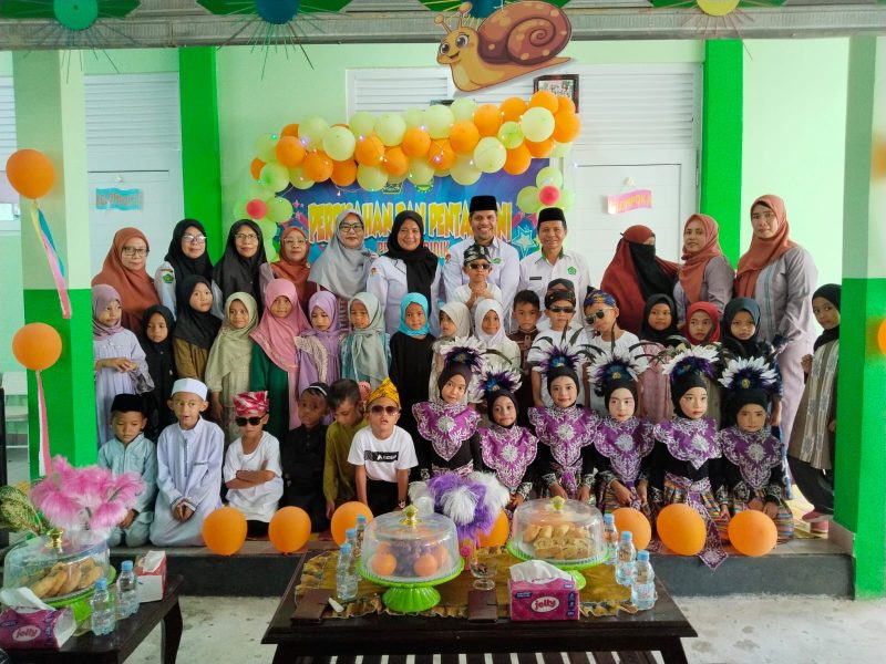 Kepala Kantor Kemenag Kabupaten Muna Hadiri Perpisahan RA Perwanida IV Raha, Tekankan Pentingnya Pembentukan Karakter dan Akhlak Anak Sejak Dini